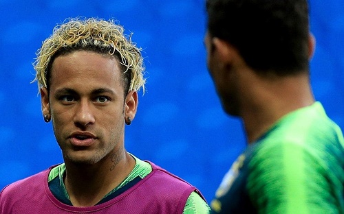 Neymar vừa trình làng kiểu tóc mới