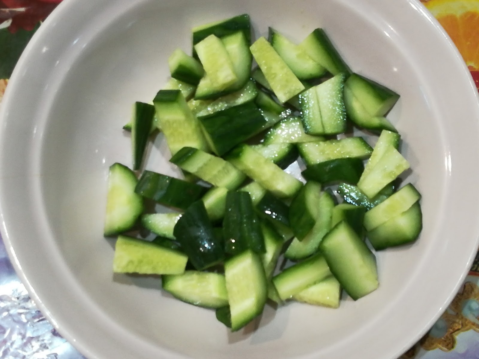 Малосольные огурчики с укропом. Пятиминутка из огурцов. Огурцы с базиликом на зиму. Малосольные огурцы с уксусом. Пятиминутка из огурцов.