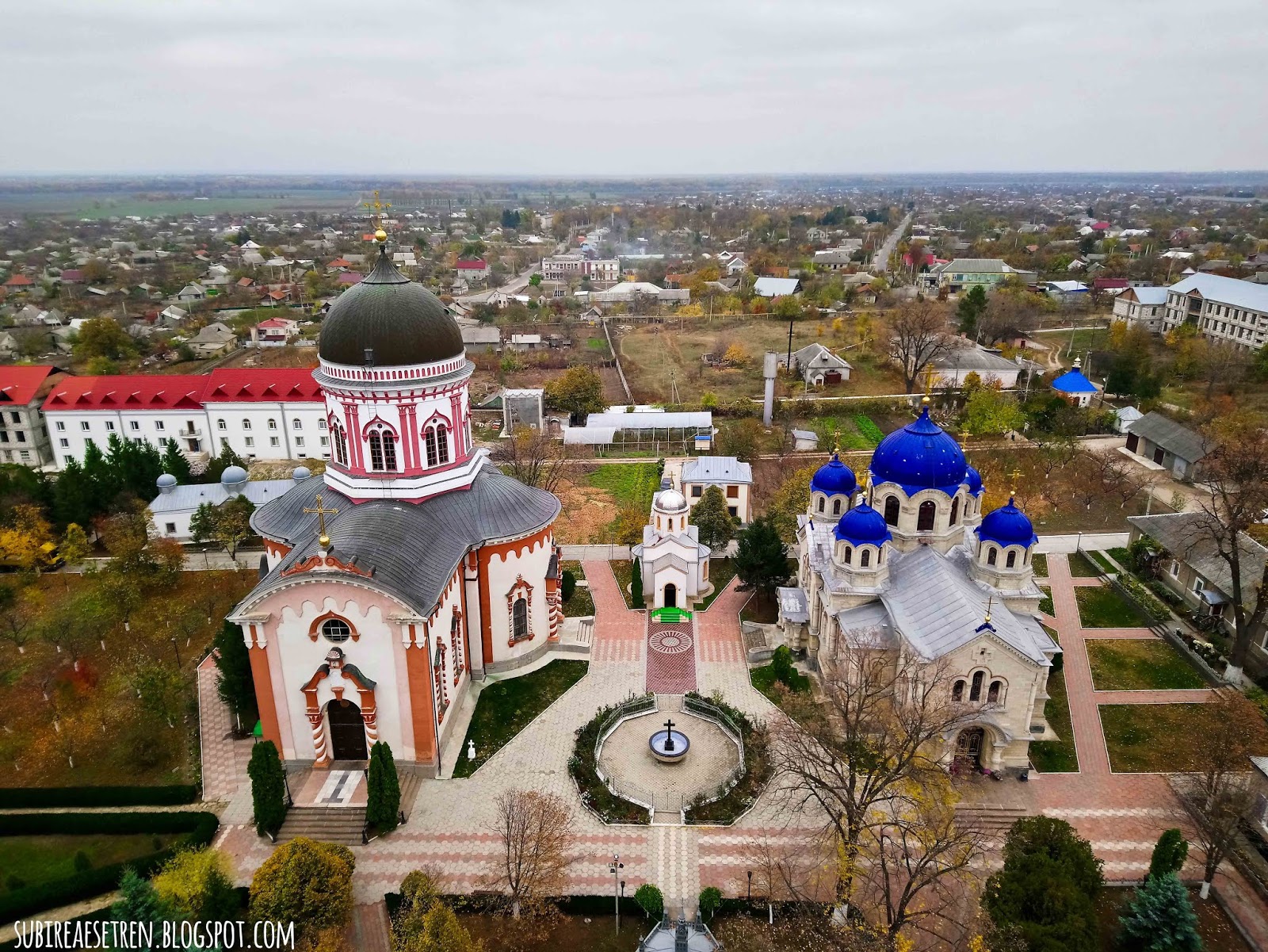 Noul Neamt y la fortaleza de Bender Dos joyas arquitectónicas del país