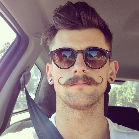 5 dicas para deixar o seu bigode crescer O Barbeiro 5 dicas para deixar o seu bigode crescer O Barbeiro