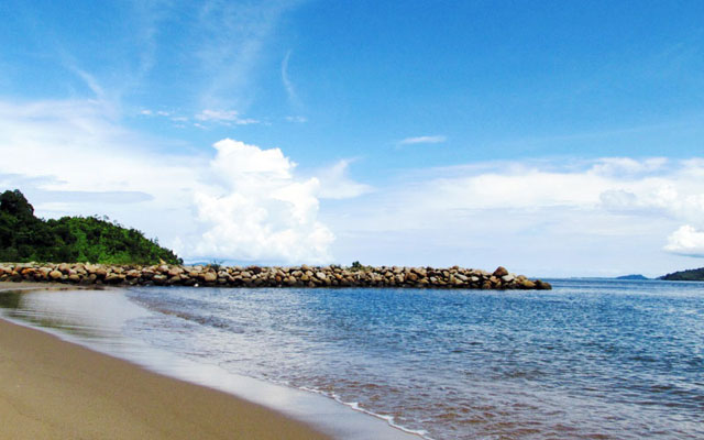 Pantai Indah Kalangan