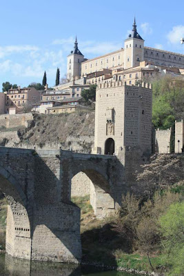 Alcántara bridge and Alcázar of Toledo