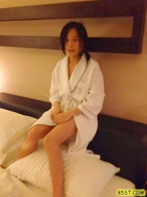 Cute Taiwanese Girlfriend S Motel Naked Self Photos Leaked