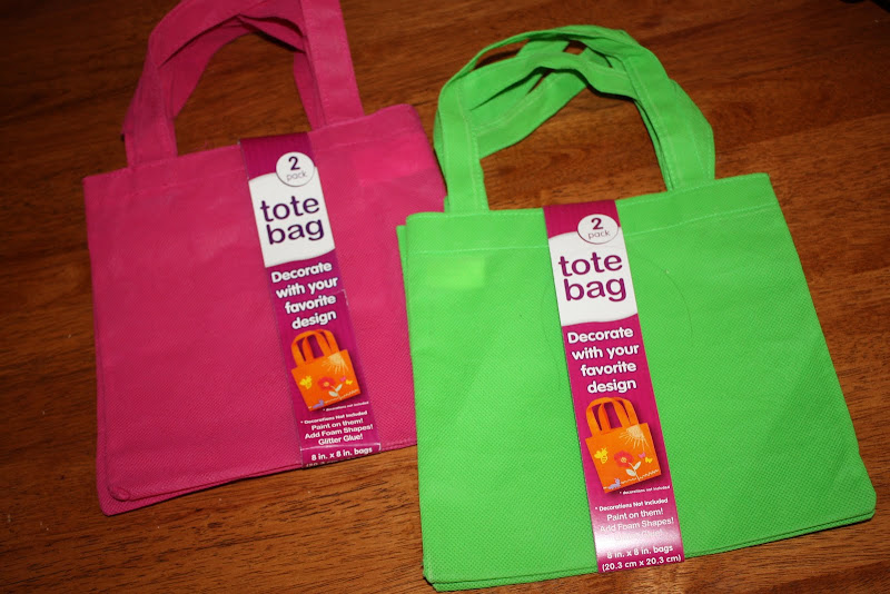 Living the Super Life: Decorated Dollar Store Tote Bags