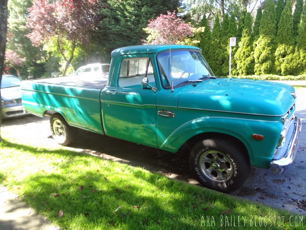 Old Ford truck, turquoise