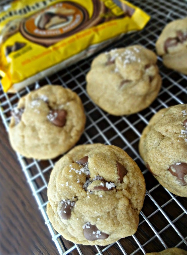 Puffy Peanut Butter Chocolate Chip Cookies