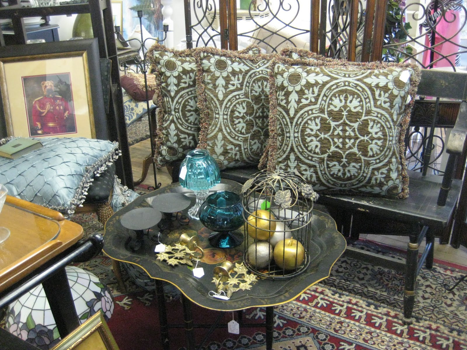 C. Dianne Zweig Kitsch 'n Stuff Visiting "Paula's Unique Consignment