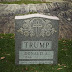 Colocan lápida de Donald Trump en el Central Park de Nueva York