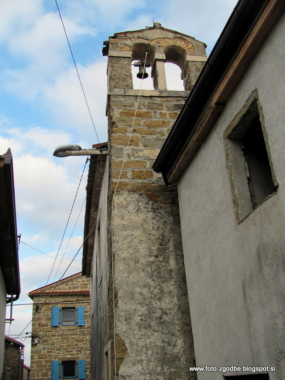 Koštabona, cerkev sv. Elija Slovenija, J. Primorska