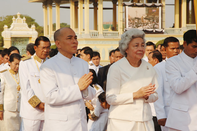Les obsèques de Samdech Preah Norodom Sihanouk. Photographie Palais Royal Les obsèques de Samdech Preah Norodom Sihanouk. Photographie Palais Royal