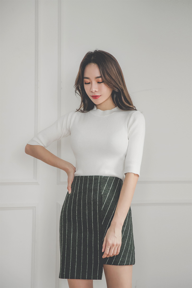 Korean Model An Seo Rin On Magazine - Jan 2017