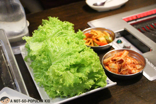 Appetizers and fresh lettuce of Sin Sun Korean Restaurant