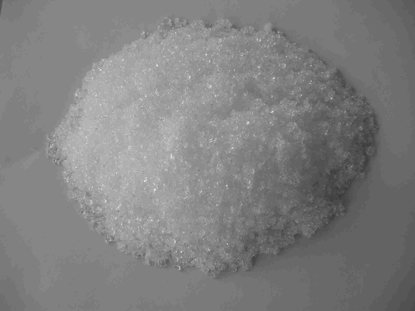 На стекольном заводе песок соду гипс. Хлористый натрий это соль. Карбонат натрия сода кальцинированная. Карбона́т на́трия (кальцинированная сода). Что такое карбонат натрия в порошке.