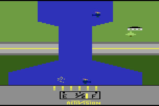 Jogo de avião: River Raid (clássico do Atari) 