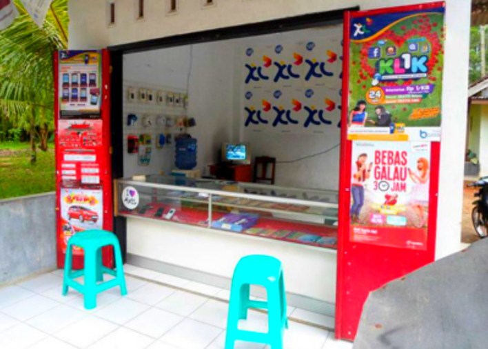 Desain Spanduk Konter Hp