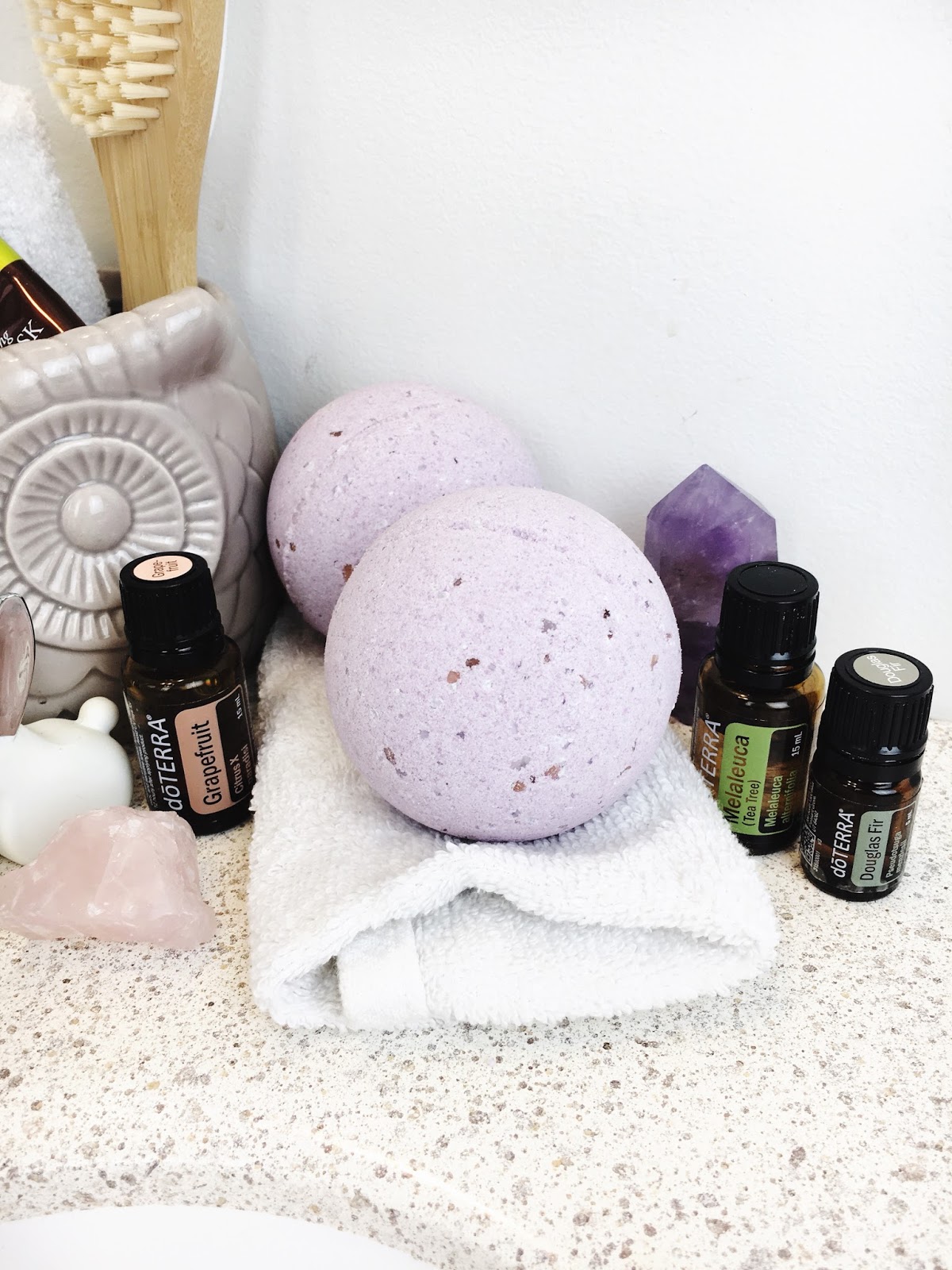 five sixteenths blog Make it Monday // DIY Bath Bombs with Essential Oils