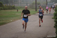 2013 "Go Pink!" 5K champion Tony Guillen (1st, 17:33), already leading in the first few minutes of the race. Tony Guillen