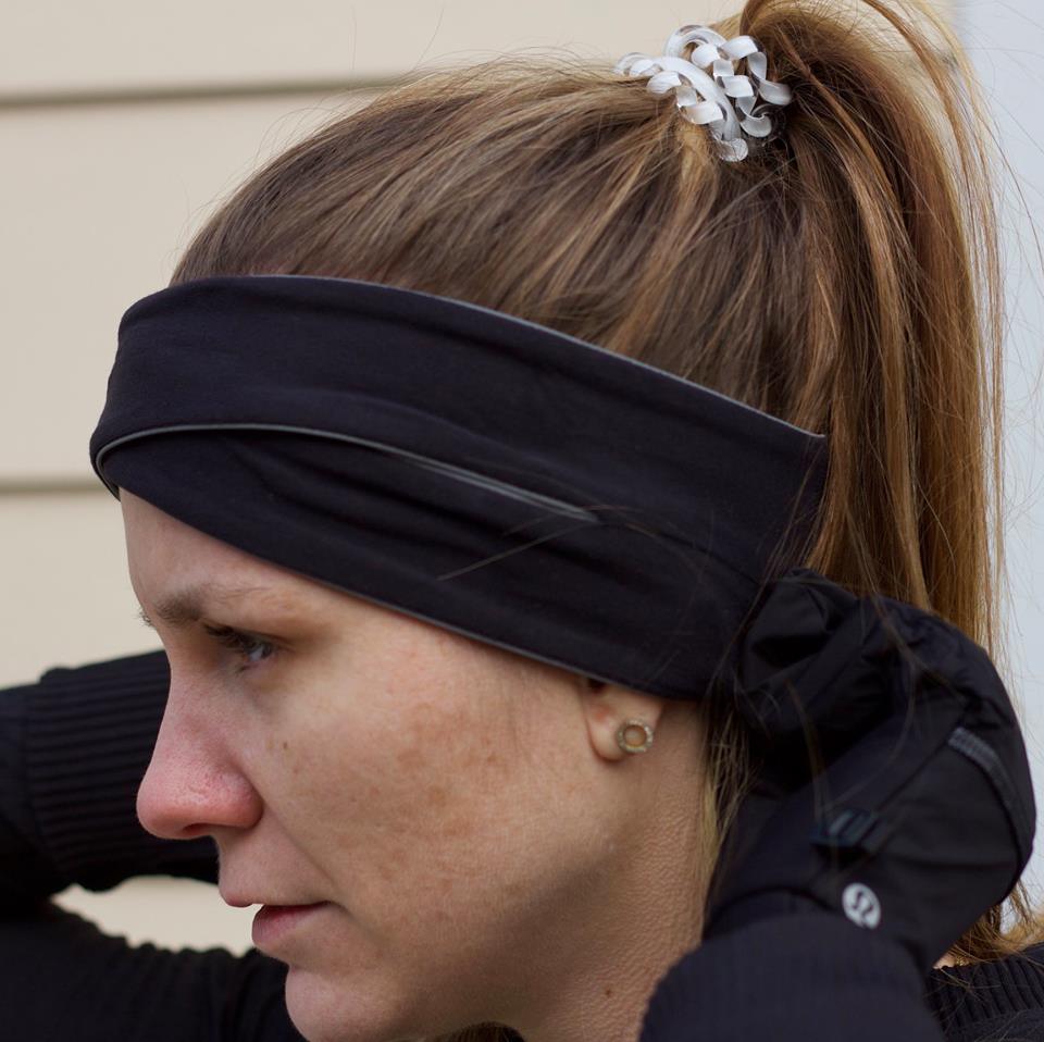 lululemon cross chill run ear warmer