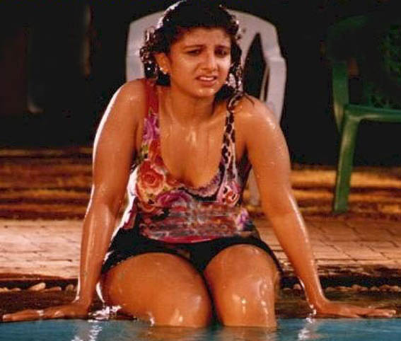 Indian Sexy Actress Images Rambha In Swimsuit 