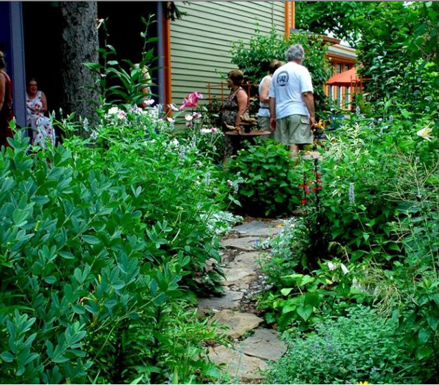 Gardening From the Ground Up: LOSING THE LAWN? Gardening From the Ground Up: LOSING THE LAWN? on Grassless Garden Ideas id=82354