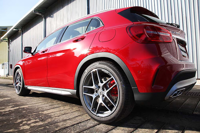Thiết kế Mercedes AMG GLA 45 4MATIC Mercedes AMG GLA 45 4MATIC giúp người lái an tâm khi lái xe