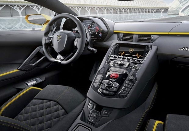 2018 Lamborghini Aventador Interior