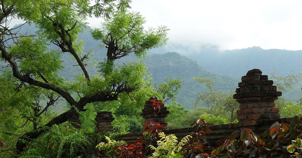 Barish ka ek din essay in hindi for class 4 picture