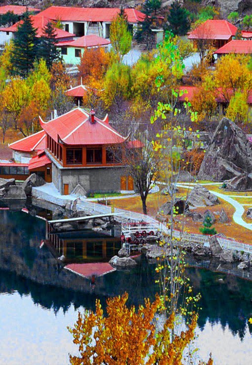 Shangrila Lake or Lower Kachura Lake is a part of the Shangrila resort located at a drive of about 20 minutes from Skardu  town.It is a popular tourist destination, a