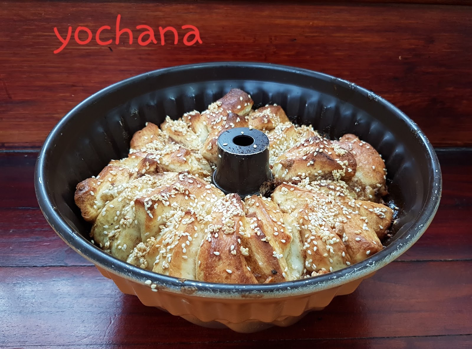 Yochana's Cake Delight! Pull Apart Condense Milk Bread