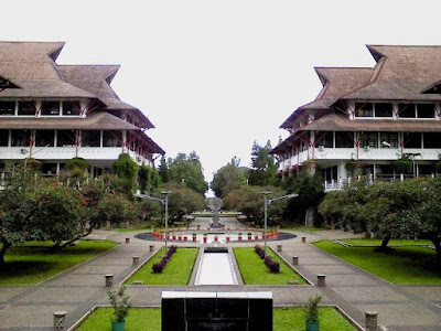 Sistem BOPB di Fakultas Best University in Indonesia Sistem BOPB di Fakultas Best University in Indonesia