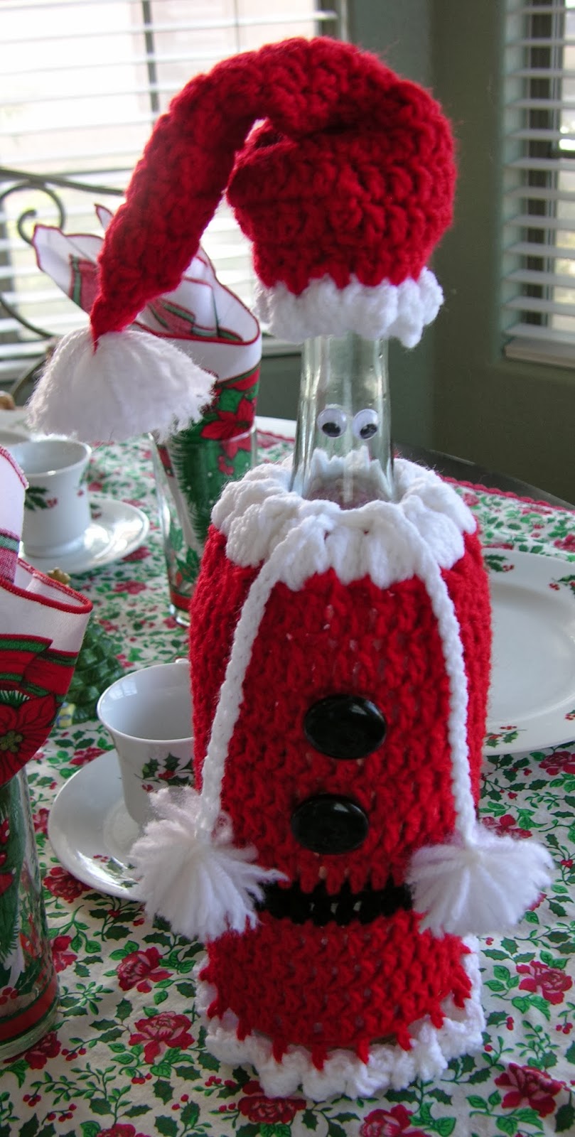 reciprocitycrafts-crochet-santa-wine-bottle-cover-cozy-pattern