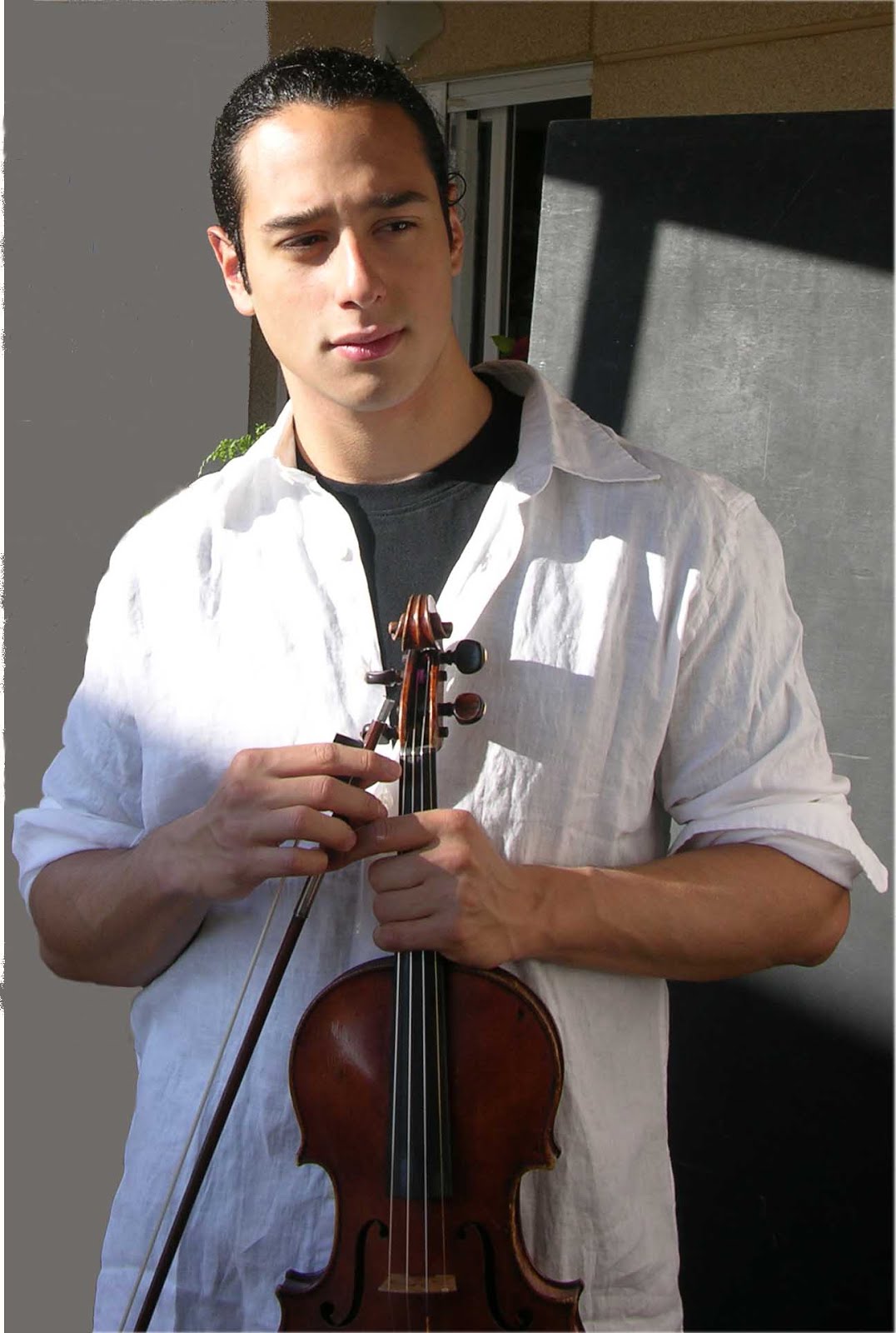 RUBEN HERRERA violinista