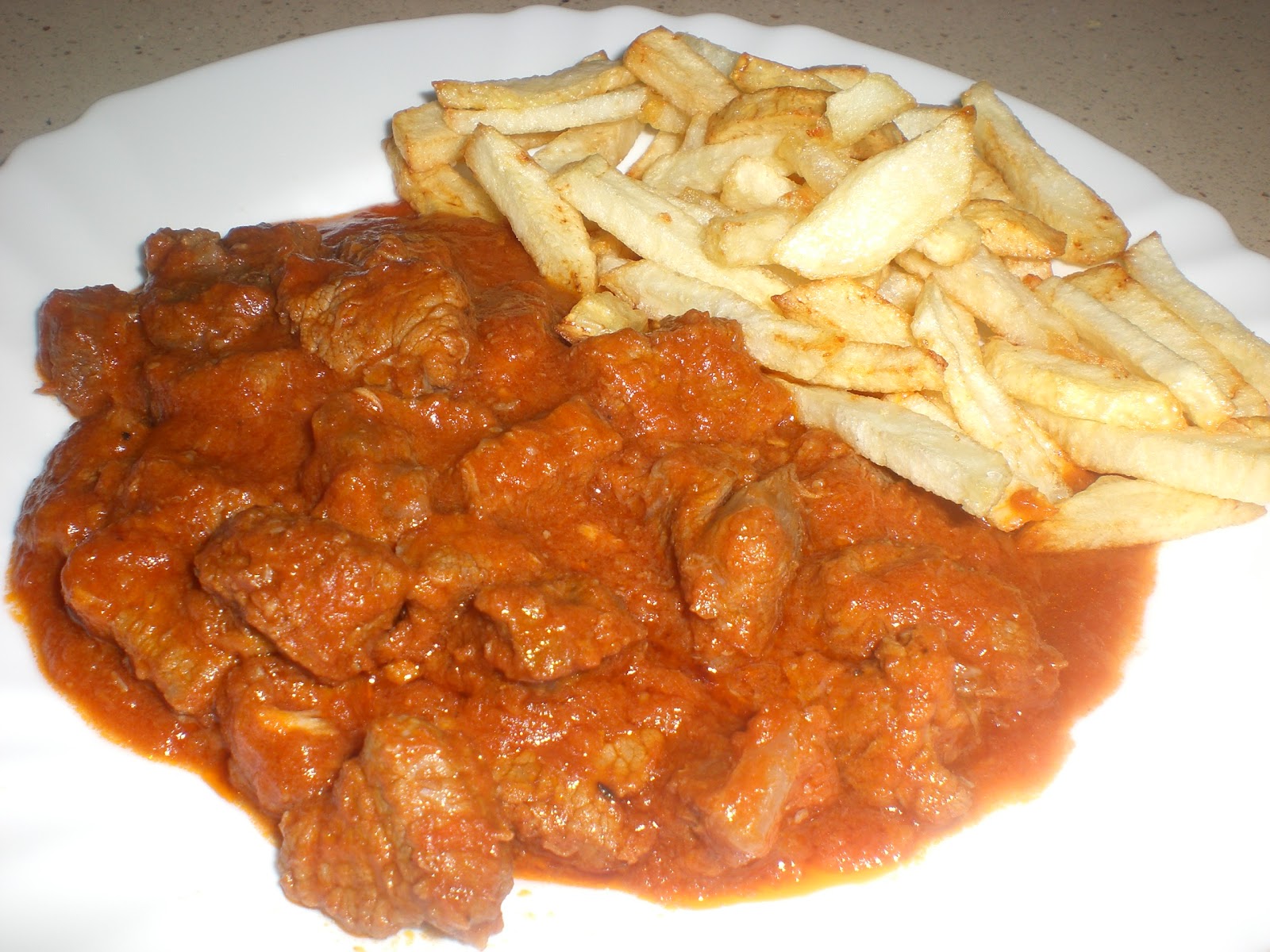 Patatas Fritas Con La Salsa De Tomate Foto de archivo Imagen de fritadas, horizontal 28977570
