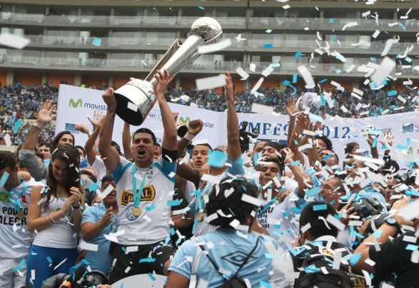 SPORTING CRISTAL CAMPEON