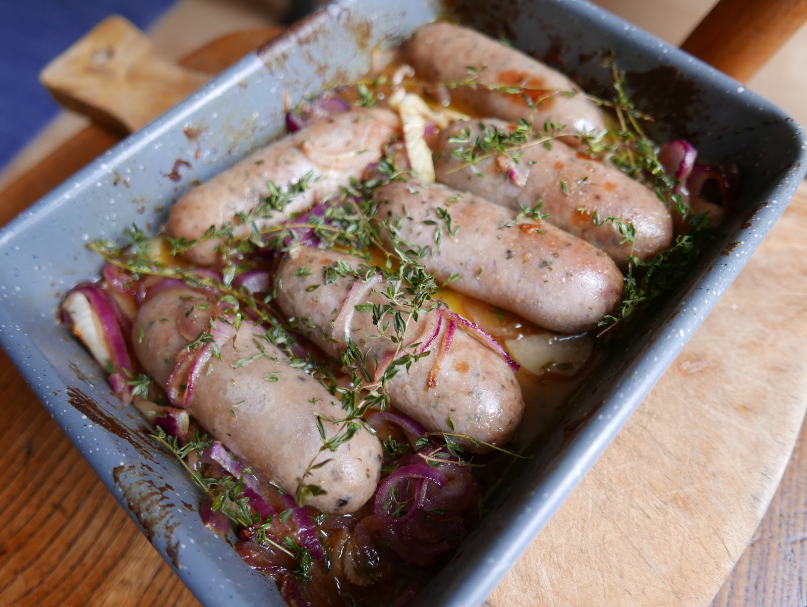 Four seasons. Roast sausages with fennel & red wine gravy from Mimi Thorisson.