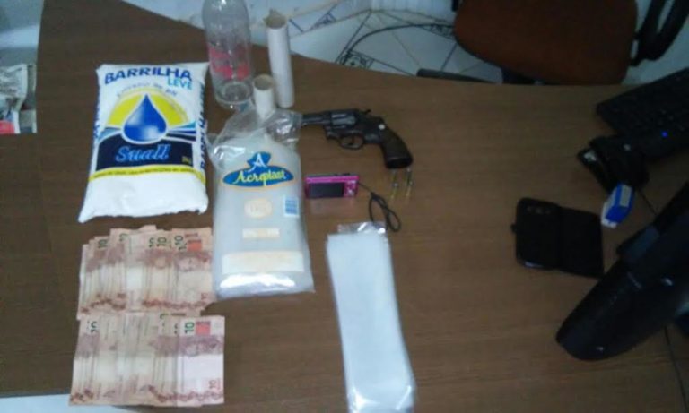 Polícia desarticula quadrilha do trafico em Sena Madureira Polícia desarticula quadrilha do trafico em Sena Madureira