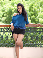 Priyashri dazzling portfolio photos-cover-photo