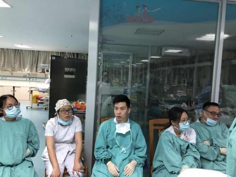For such an emergency, the hospital organised 30-odd professionals to perform the task.