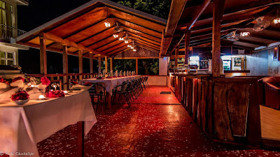 Foto van het restaurant van de Rasdhoo Dive Lodge op de Malediven 