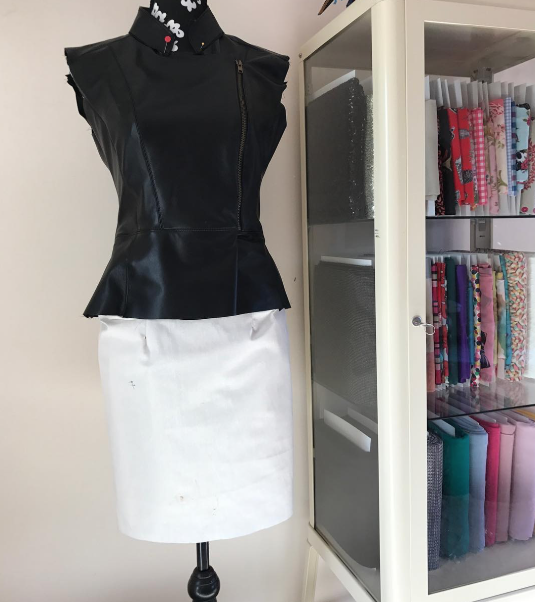 JuliaBobbin: How I Organise My Sewing Pattern and Fabric Collection