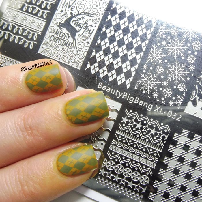 Nail art scacchi autunnale con stamping BeautyBigBang