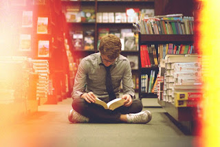 Cowok Baca Buku Cowok Baca Buku