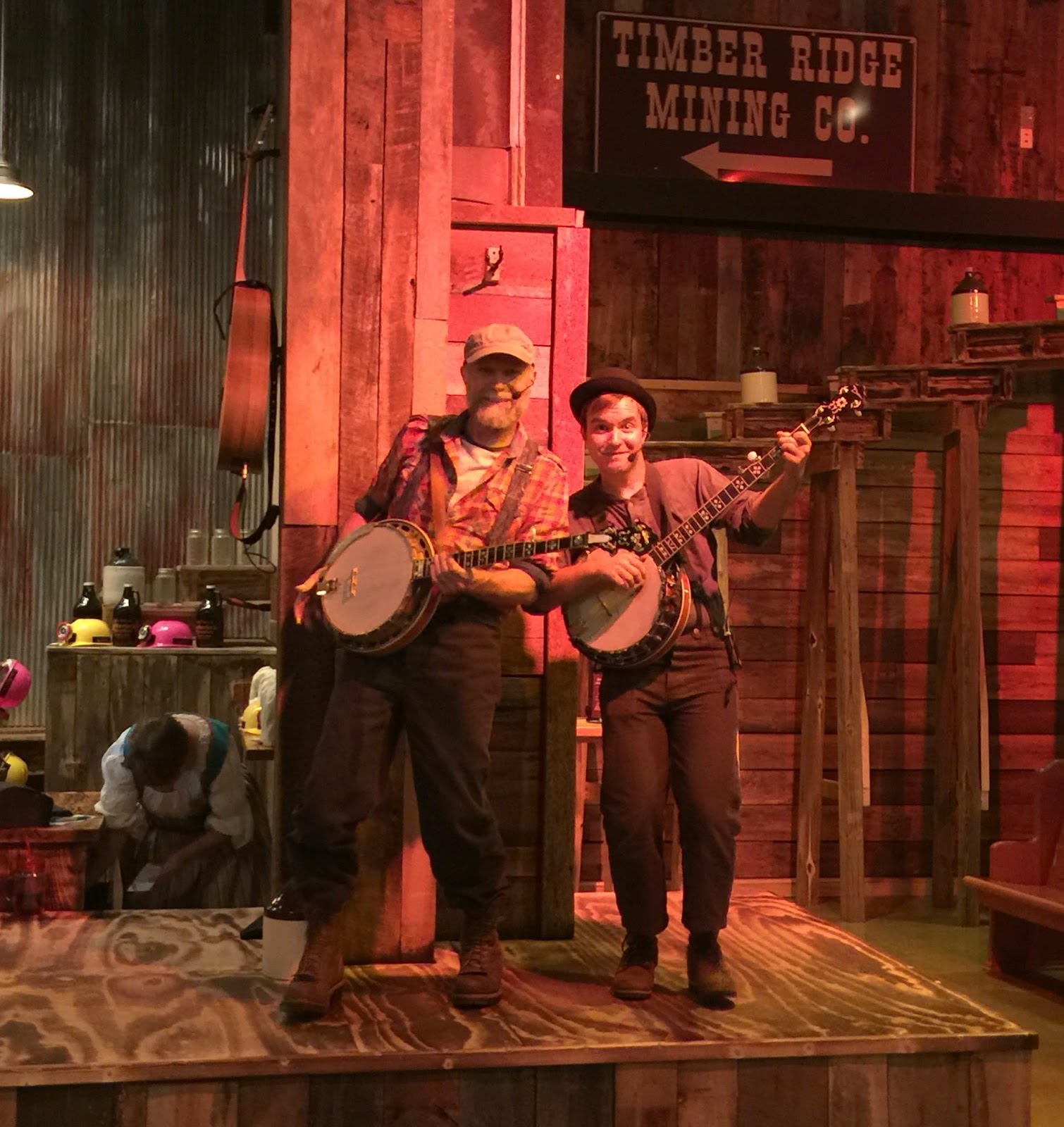 Dolly's Lumberjack Adventure Show Review Gatlinburg, TN