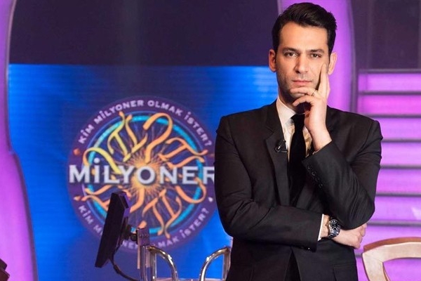 Hangi ünlü sanatçının mezarından internet üzerinden 24 saat canlı yayın