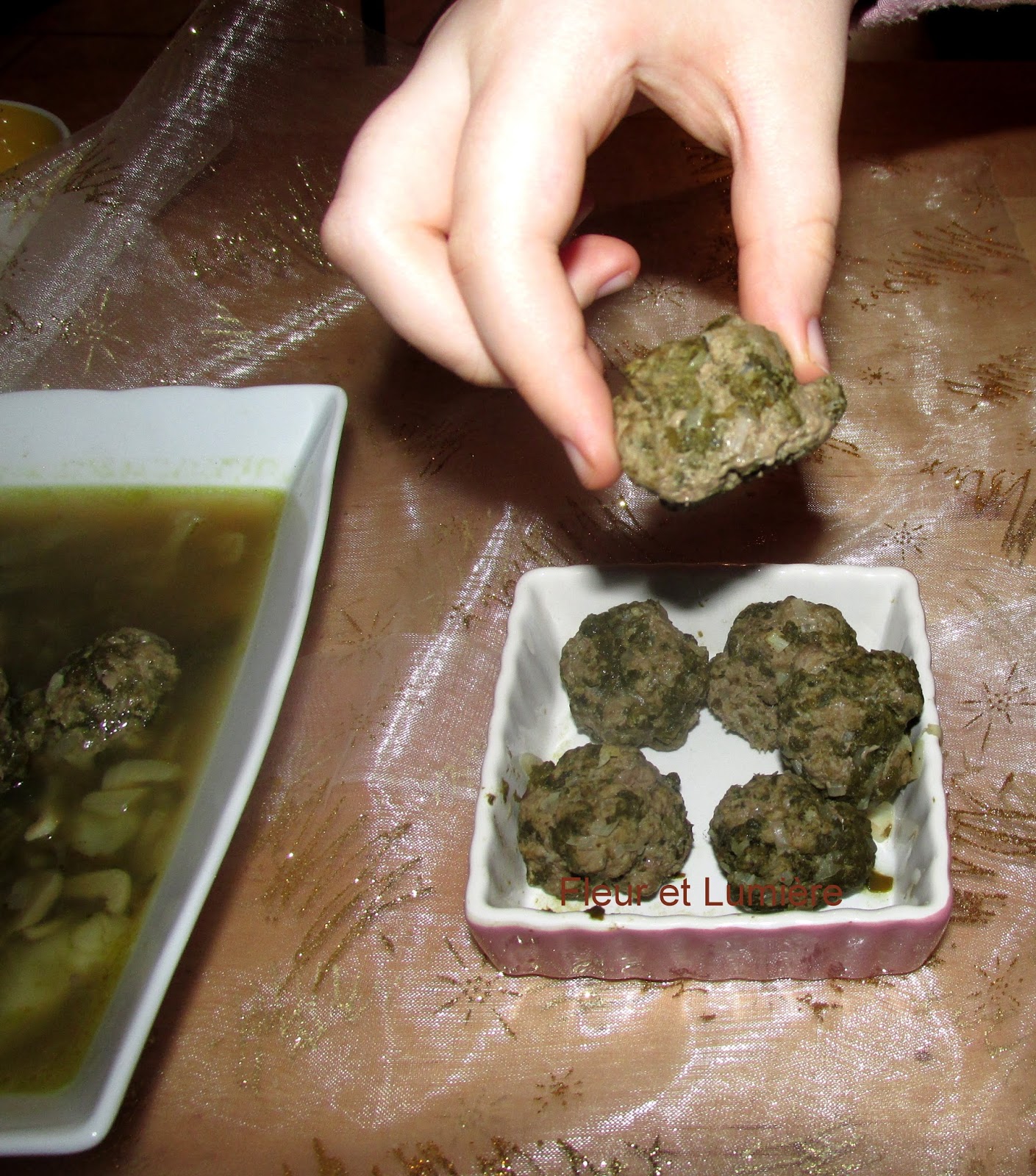 Fleur et Lumière Soupe asiatique aux boulettes de viande / Cuisine