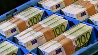 Θέλεις ΑΤΟΚΟ δάνειο 15.000 ευρώ με εξόφληση σε 4 χρόνια; Γίνε Βουλευτής!!