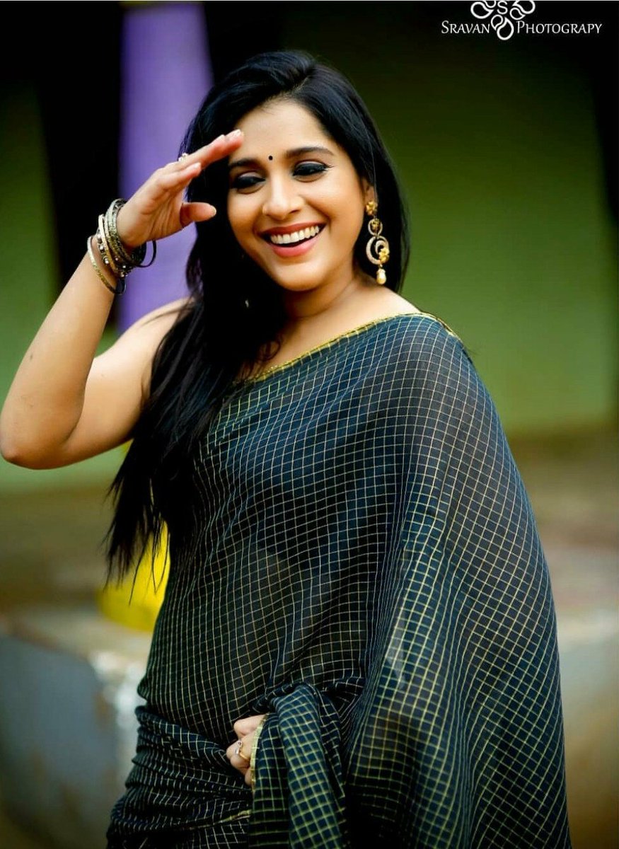 Actress Rashmi Gautam Beautiful Saree Photos