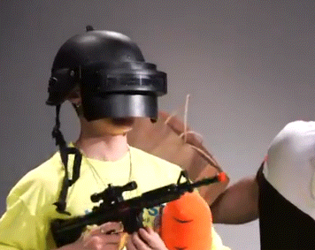 팬싸 선물 활용 능력 갑인 아이돌 멤버.gif | 인스티즈