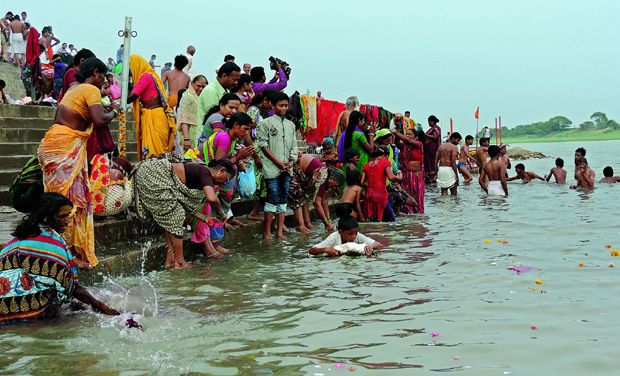 kaver-river-pushkaralu-kaveri-river-pushkaralu-spi