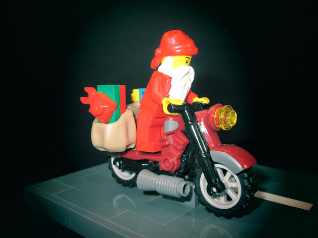 MOCs LEGO Diversos - Feliz Natal - Pai Natal